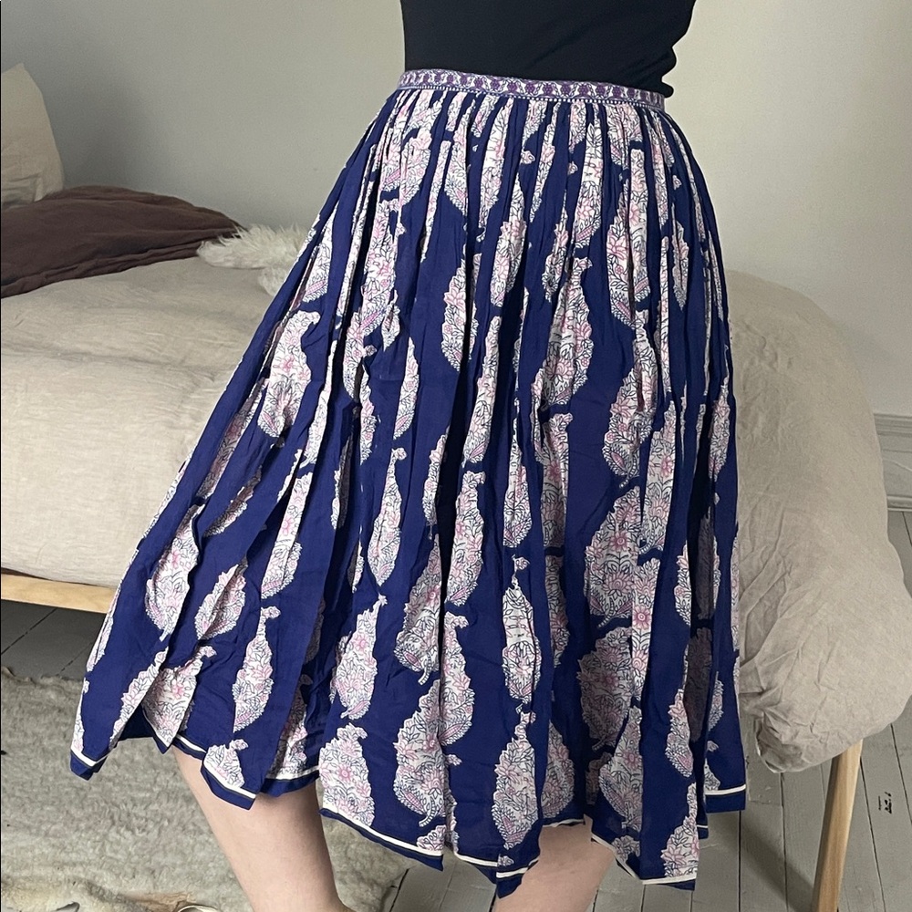 Matta Blue and Pink Leaf Pattern Midi Skirt, Women’s M